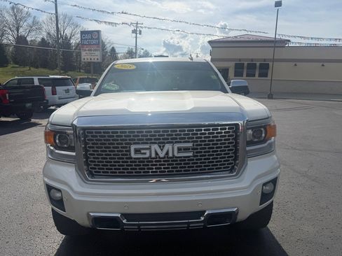 Used 2015 GMC Sierra 1500 Denali w/ Driver Alert Package image 2
