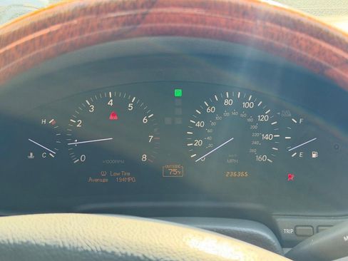 Used 2006 Lexus LS 430 RWD image 19