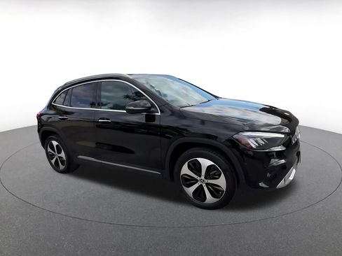 Used 2025 Mercedes-Benz GLA 250 image 2