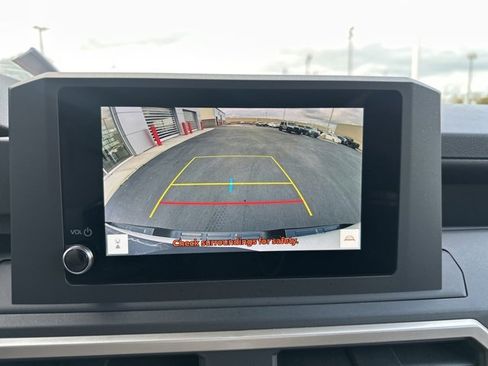 Certified 2024 Toyota Tacoma SR image 25