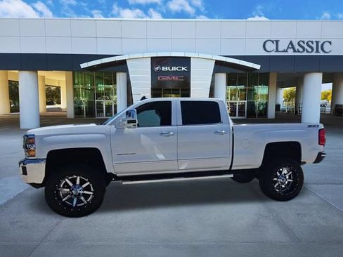 Used 2015 Chevrolet Silverado 2500 LTZ w/ Duramax Plus Package AWD/4WD image 4