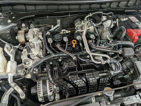 Used 2023 Nissan Altima 2.5 SR FWD image 28