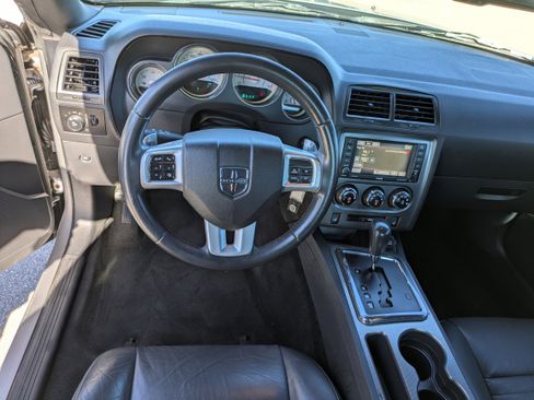 Used 2013 Dodge Challenger R/T Plus image 15