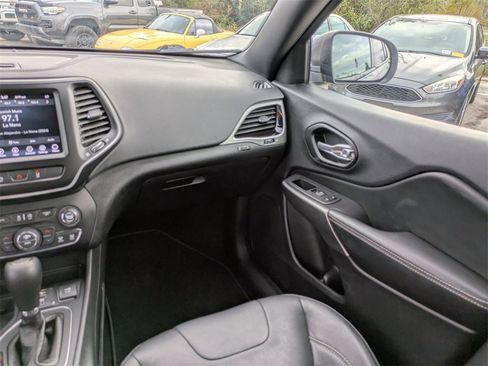 Used 2021 Jeep Cherokee Latitude Lux 80th Anniv w/ Quick Order Package 26U 80TH image 16