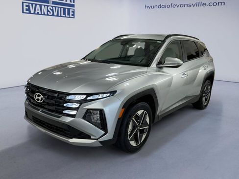 Certified 2025 Hyundai Tucson SEL AWD/4WD image 2