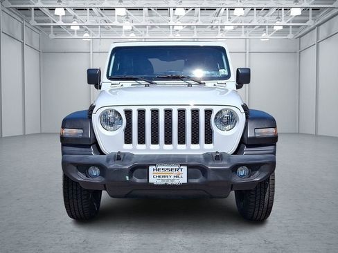 Used 2021 Jeep Wrangler Unlimited Sport AWD/4WD image 3