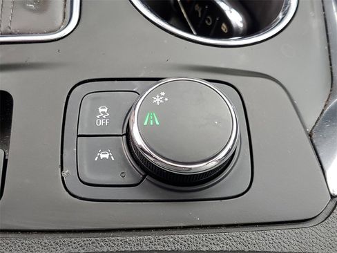 Used 2020 Chevrolet Traverse Premier w/ LPO, Floor Liner Package image 33