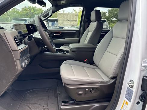 New 2026 Chevrolet Suburban LT w/ Comfort Package image 11