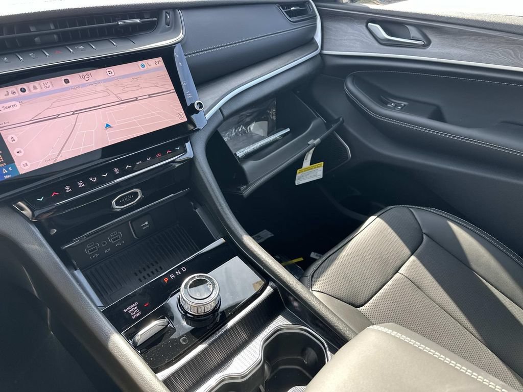 New 2026 Jeep Grand Cherokee Limited AWD/4WD image 18