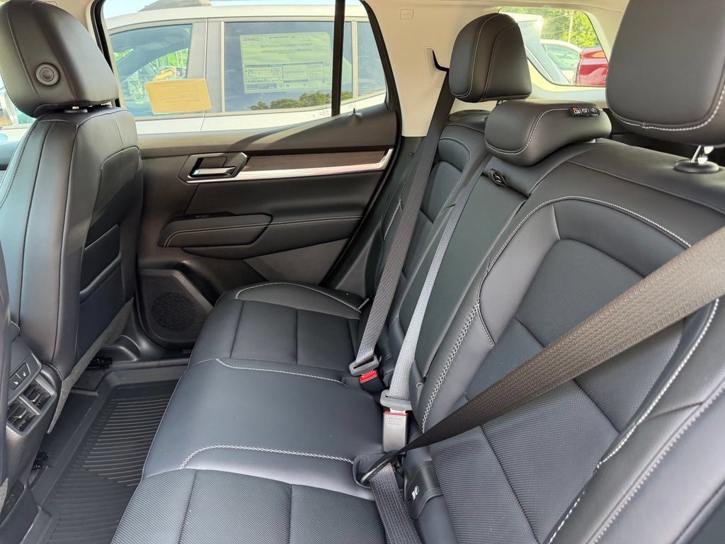 New 2027 GMC Terrain Denali w/ LPO, Floor Liner Package AWD/4WD image 10