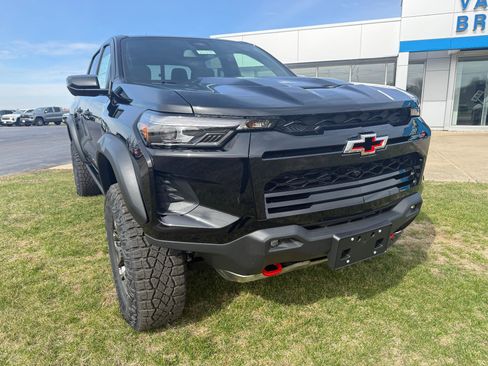 New 2026 Chevrolet Colorado ZR2 w/ Technology Package AWD/4WD image 1