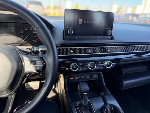 Used 2025 Honda Civic Sport image 8