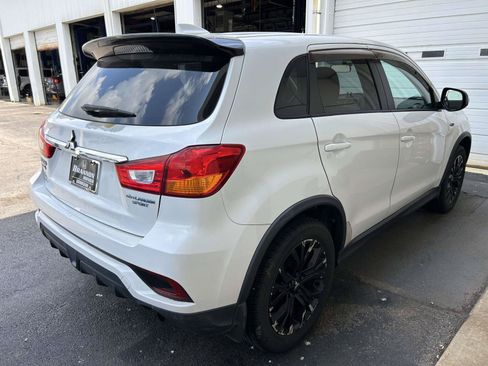 Used 2018 Mitsubishi Outlander Sport LE FWD image 4