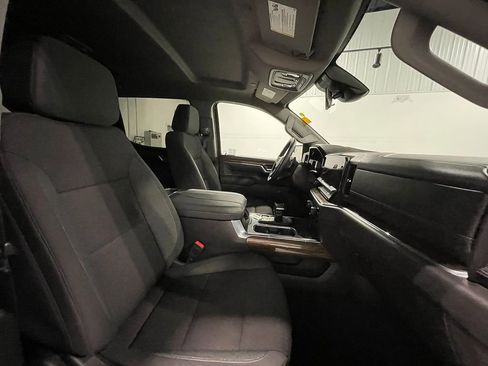 Used 2024 Chevrolet Silverado 1500 LT Trail Boss image 28