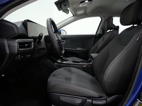 Used 2025 Kia K4 FWD image 12