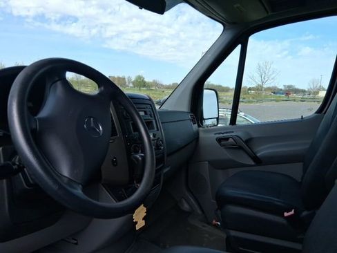 Used 2012 Mercedes-Benz Sprinter 3500 image 9