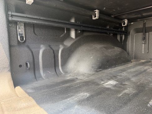 Used 2022 RAM 1500 Laramie AWD/4WD image 19