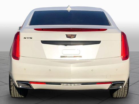 Used 2016 Cadillac XTS Luxury w/ Driver Awareness Package FWD image 4