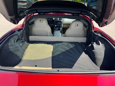 Used 2007 Chevrolet Corvette Coupe w/ Preferred Equipment Group RWD image 6