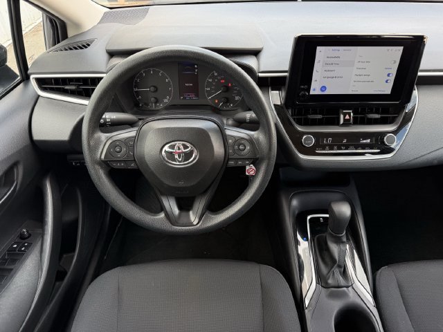 Used 2025 Toyota Corolla LE FWD image 12