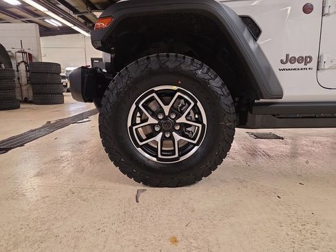 New 2026 Jeep Wrangler Unlimited Rubicon image 26
