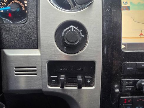 Used 2012 Ford F150 Platinum image 35