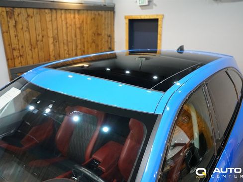 Used 2020 Jaguar F-PACE SVR image 11