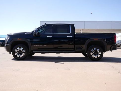 Used 2024 GMC Sierra 2500 Denali w/ Denali Reserve Package AWD/4WD image 7