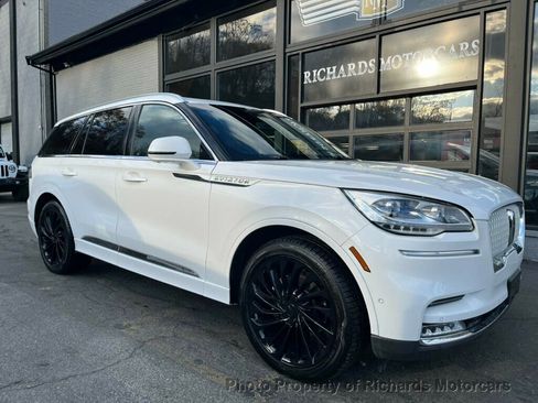 Used 2021 Lincoln Aviator Reserve image 1