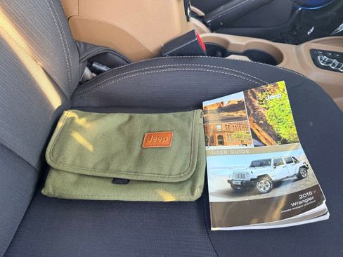 Used 2015 Jeep Wrangler Unlimited Sahara w/ Connectivity Group image 32