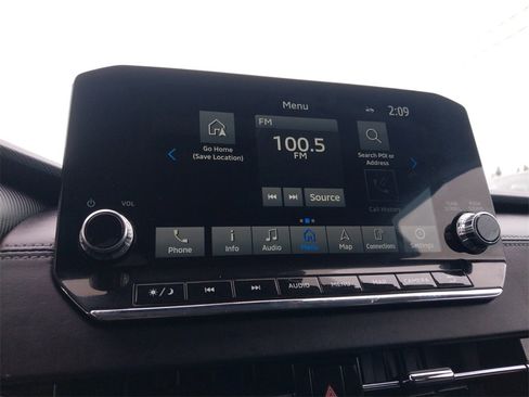 Used 2024 Mitsubishi Outlander SE image 16