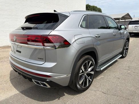 Used 2025 Volkswagen Atlas Cross Sport SEL Premium R-Line AWD/4WD image 2