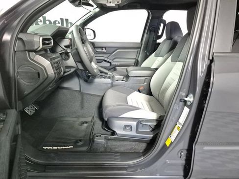 New 2026 Toyota Tacoma TRD Sport AWD/4WD image 9