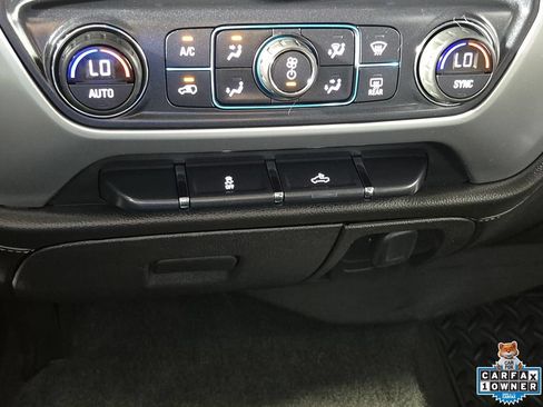 Used 2017 GMC Sierra 1500 SLE w/ SLE Value Package AWD/4WD image 19