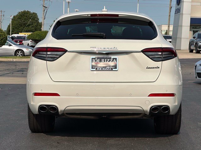 Used 2024 Maserati Levante GT Ultima AWD/4WD image 6