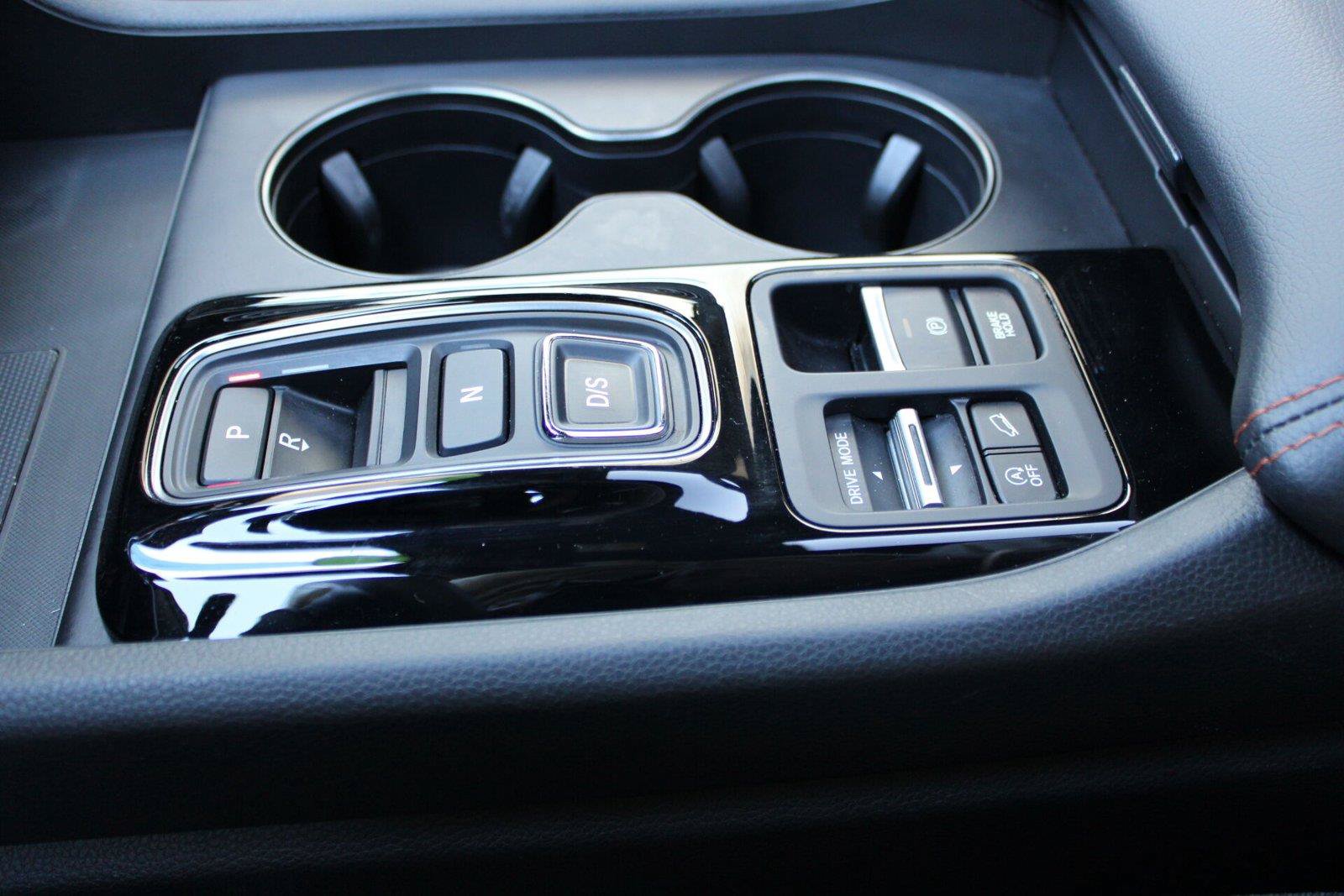 Used 2025 Honda Pilot TrailSport image 47