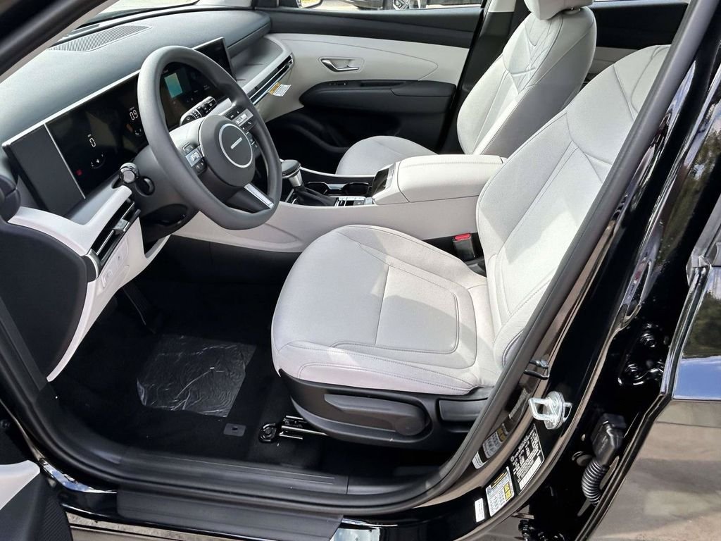New 2026 Hyundai Tucson SE FWD image 17