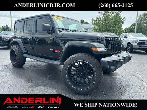 Used 2021 Jeep Wrangler Unlimited Sahara AWD/4WD image 1