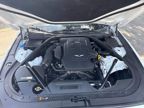 Used 2017 Genesis G80 3.8 w/ Option Group 02 image 19