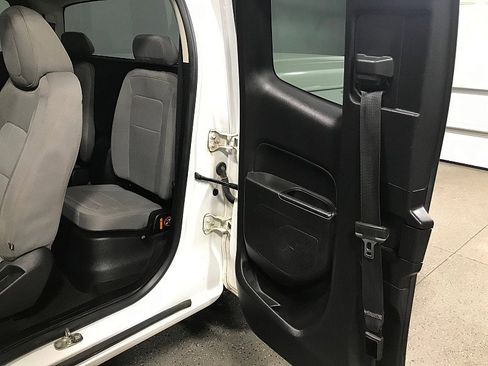 Used 2015 Chevrolet Colorado W/T w/ WT Convenience Package image 12