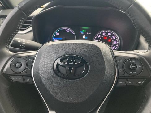 Used 2022 Toyota RAV4 SE AWD/4WD image 19