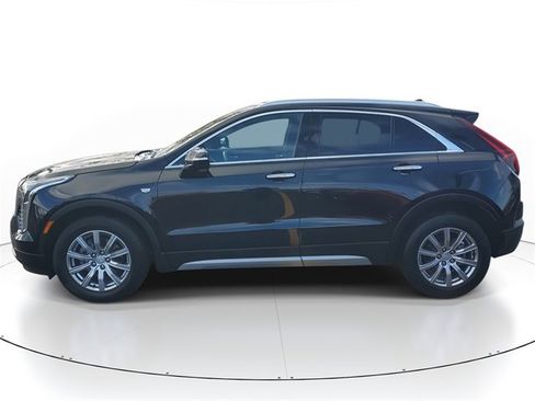 Certified 2023 Cadillac XT4 Premium Luxury w/ Cold Weather Package image 2