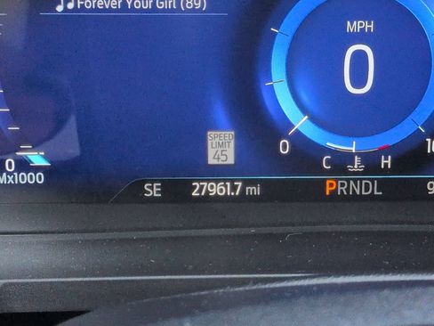 Used 2023 Ford Explorer Platinum w/ Technology Package AWD/4WD image 21