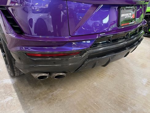 Used 2023 Lamborghini Urus Performante image 21