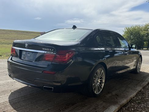 Used 2014 BMW 750Li image 9