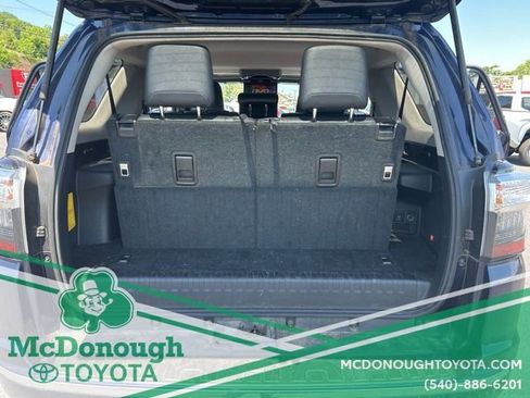 Used 2017 Toyota 4Runner Limited AWD/4WD image 8