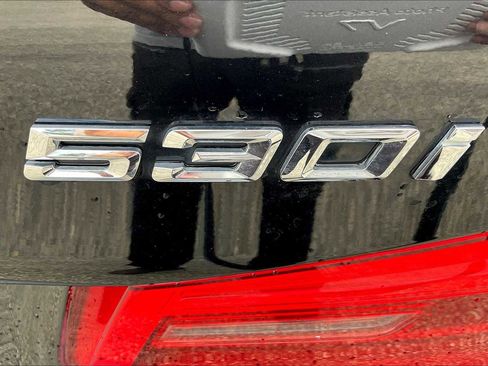 Used 2019 BMW 530i w/ Convenience Package image 9