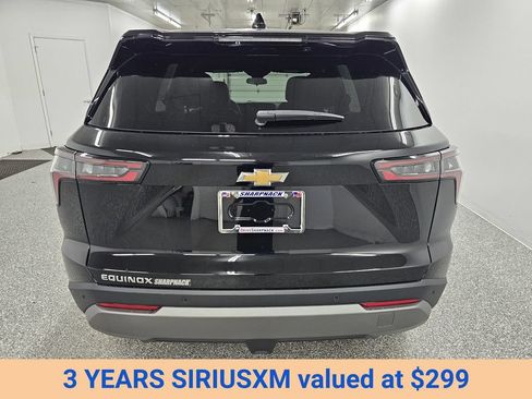 New 2026 Chevrolet Equinox LT w/ Convenience Package II FWD image 6