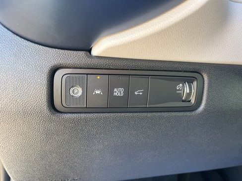 New 2026 Chevrolet Equinox EV LT image 22