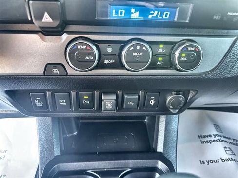 Used 2023 Toyota Tacoma TRD Sport image 22